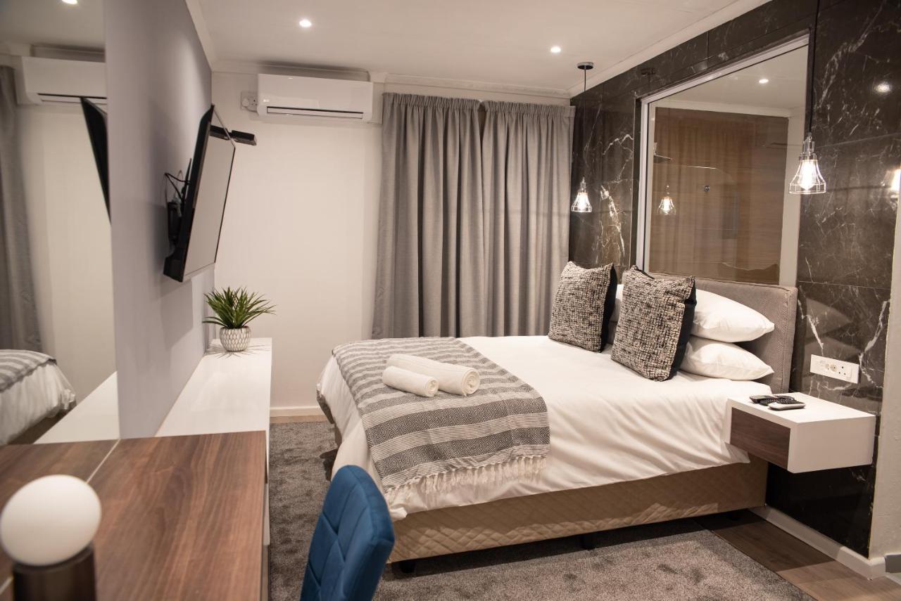 The Royal Bryanston Hotel Johannesburg Buitenkant foto